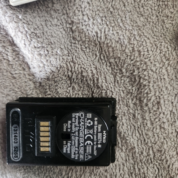 XBOX 360 CONTROLLERS, - Picture 4 of 8